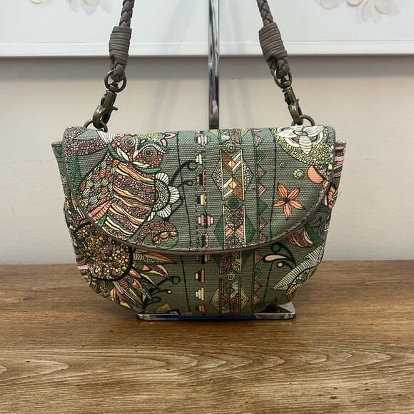 ✨Sold✨ Sakroots Signature Peace Print Fold Over Mini Bag in Spirit Desert - Picture 1 of 13
